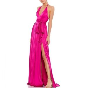 Mac duggal CHARMEUSE HALTER STRAP SOFT TIE WAIST GOWN  Size 2 NWT